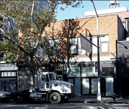 A look at 287 10th Ave Retail space for Rent in New York