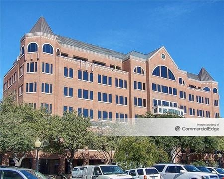 A look at Hampton Court Commercial space for Rent in Dallas
