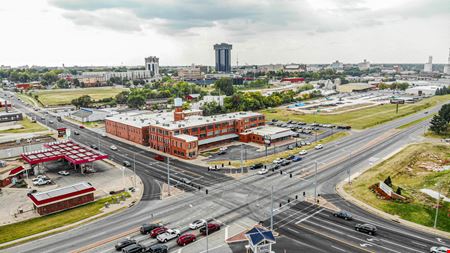 3,905 SF Office / Retail For Lease on Chestnut & National - Springfield