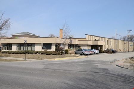 A look at 3924 W Devon Ave Office space for Rent in Lincolnwood