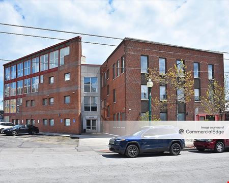 A look at 4049 Pennsylvania Avenue commercial space in Kansas City