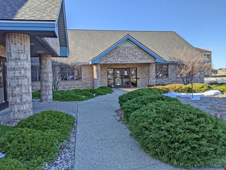 A look at 447 N Canal Road commercial space in Lansing