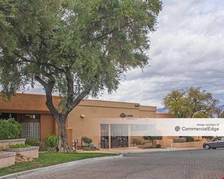 A look at Old Farm Executive Park commercial space in Tucson