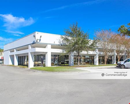 A look at Winter Park Business Center - 809 & 811 South Orlando Avenue commercial space in Winter Park