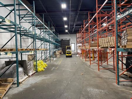 A look at 5,000 sqft shared industrial warehouse for rent in Scarborough Industrial space for Rent in Toronto
