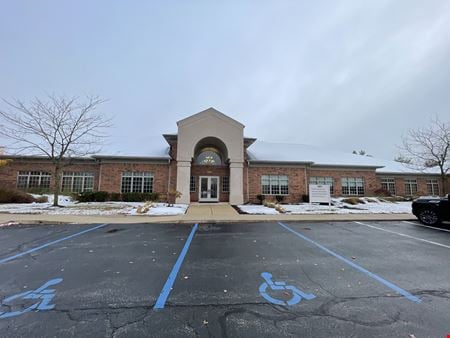 A look at Chestnut Hills Office Building Office space for Rent in Fort Wayne