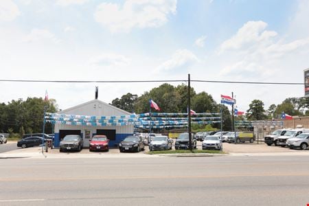 A look at Industrial / Retail commercial space in Conroe
