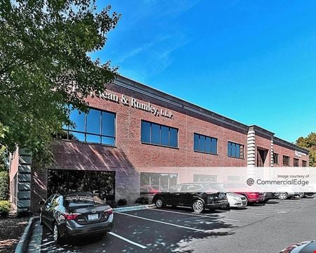 A look at 3625 N Elm St commercial space in Greensboro
