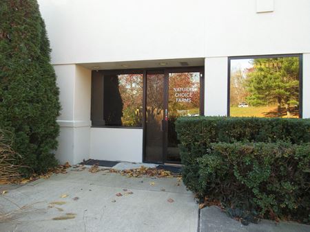 A look at Suite 7 Office space for Rent in Hauppauge