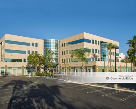 A look at Valley Park Medical Center commercial space in Escondido
