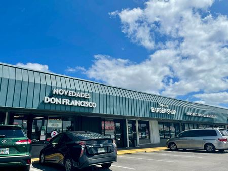 A look at Champaign Plaza aka Andrews Plaza Commercial space for Rent in Oakland Park