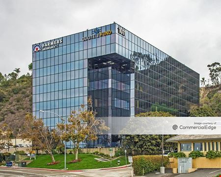 A look at Mission Valley Plaza Commercial space for Rent in San Diego