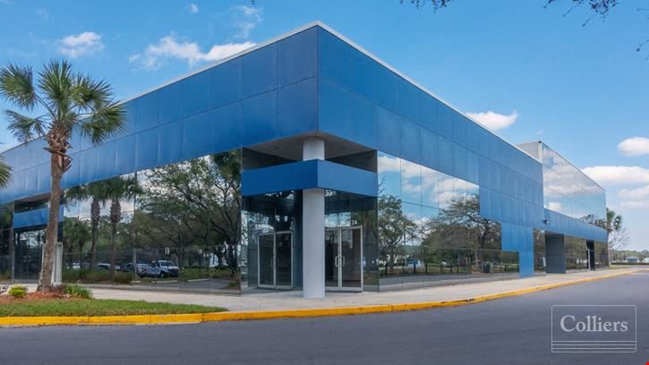 5,400± SF Office/Retail/Flex Space Building Available Endcap | Will Divide (Sublease)
