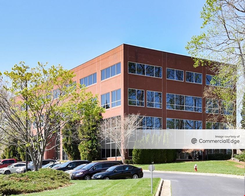 Mendenhall Business Park - One Piedmont Centre