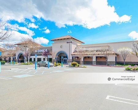 A look at Newbury Oaks Marketplace Commercial space for Rent in Newbury Park