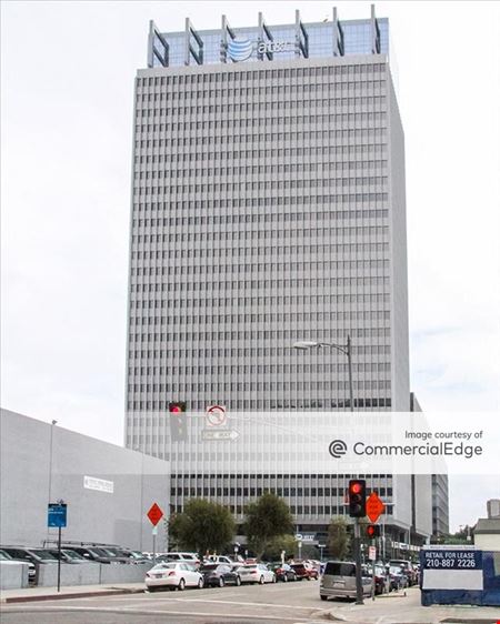 A look at USC Tower commercial space in Los Angeles
