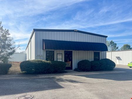 A look at Freestanding Flex Office/Warehouse Building for Lease Office space for Rent in Bryant