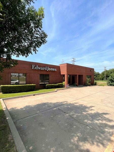 A look at 2360 McKown Drive commercial space in Norman