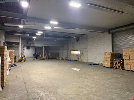 A look at 2,000-4,000 sqft semi-private warehouse for rent in Elizabeth Commercial space for Rent in Elizabeth