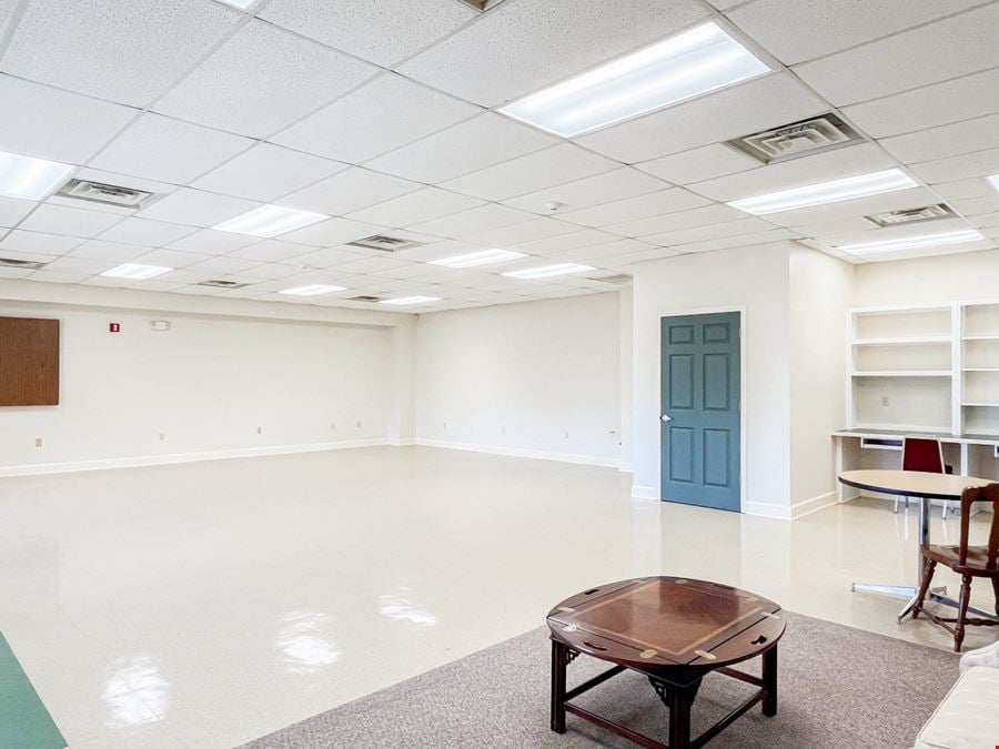 Quiet Office Suite Available for Lease near I-12