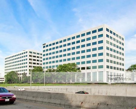 A look at Highland Pointe Office space for Rent in Lombard