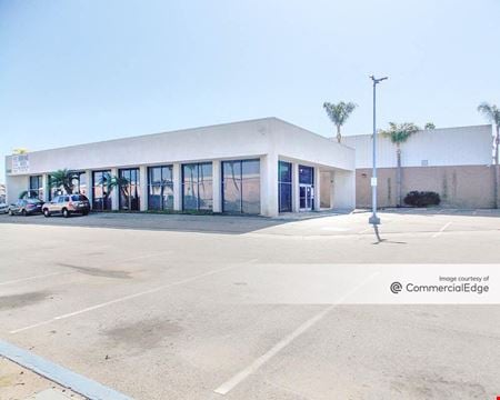 A look at 2001 South Manchester Avenue commercial space in Anaheim