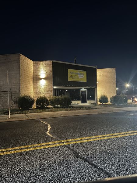 A look at 253 Half Hollow Road commercial space in Deer Park