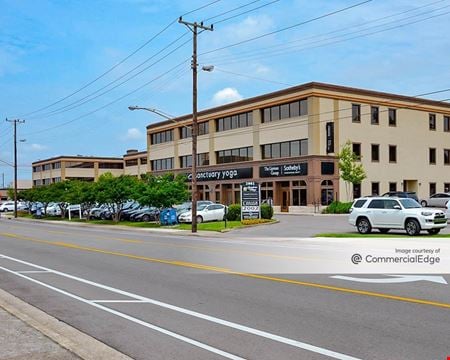 A look at Greenbriar Village commercial space in Nashville