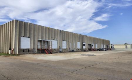 A look at 25K SF Industrial Sublease at NE 12th St for $5/SF w Direct Lease Option Avail commercial space in Moore