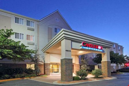 A look at Candlewood Suites commercial space in Rogers