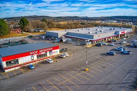 A look at Southgate Shopping Center Retail space for Rent in Clarksville