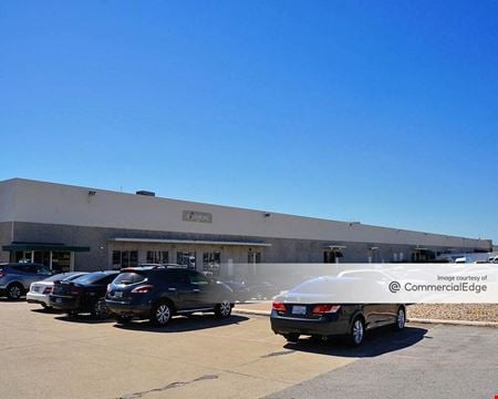A look at Lindbergh Commercial space for Rent in Addison