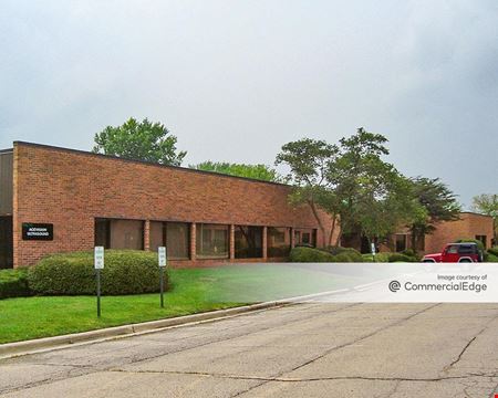 A look at Bowling Green Center Industrial space for Rent in West Chicago