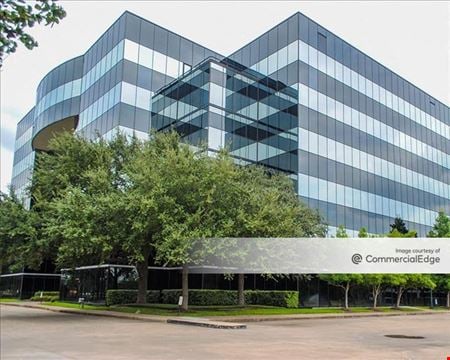 A look at Regency Center Westchase II commercial space in Houston