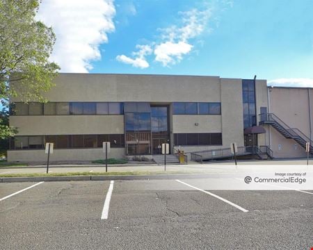 A look at 77 Metro Way Industrial space for Rent in Secaucus