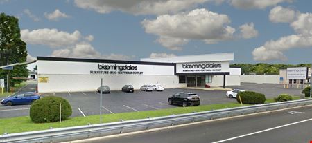 A look at Bloomingdale's Outlet Building commercial space in Wayne