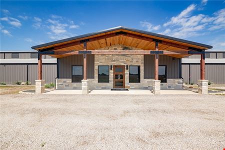 A look at 15927 US Highway 77 N Commercial space for Sale in Victoria