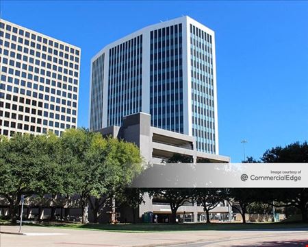 A look at 2100 West Loop South Building Office space for Rent in Houston