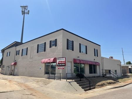 A look at 5228 Classen Circle commercial space in Oklahoma City