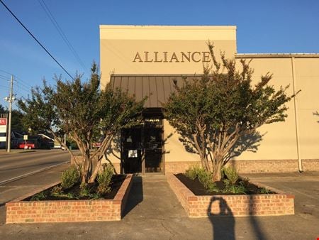 A look at 600 Main Professional Office Complex commercial space in Tupelo