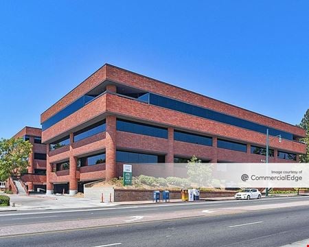 A look at The Fair Oaks Office space for Rent in South Pasadena