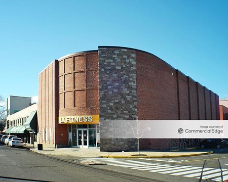 A look at Ridgeway Shopping Center Commercial space for Rent in Stamford