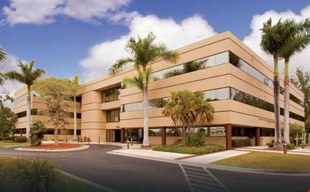 A look at 800 Goodlette Rd N Office space for Rent in Naples