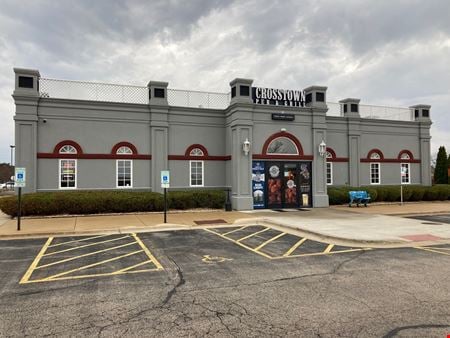 A look at Crosstown Pub & Grill commercial space in Batavia