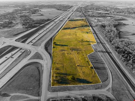 A look at S Interstate 35 commercial space in Lorena