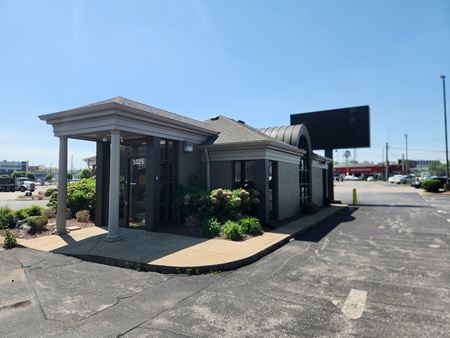 A look at Fairview Outparcel Builidng Office space for Rent in Bowling Green