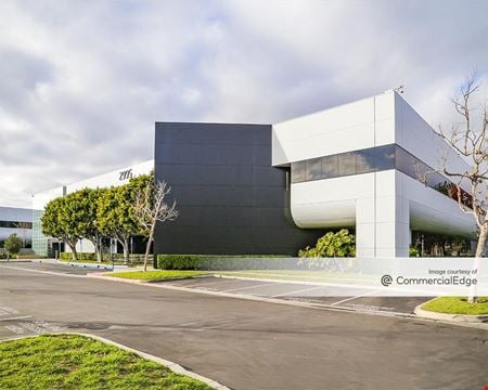 A look at The Landing Commercial space for Rent in Costa Mesa