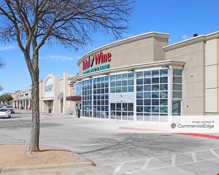 A look at Lakeline Plaza commercial space in Cedar Park
