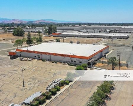 A look at 167 West Poplar Avenue commercial space in Porterville