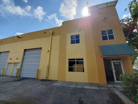 A look at Doral Corners Industrial space for Rent in Doral